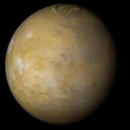 [Foto: Fotomosaico globale di Marte: Monti Tharsis, Valles Marineris, Continente Boreum]